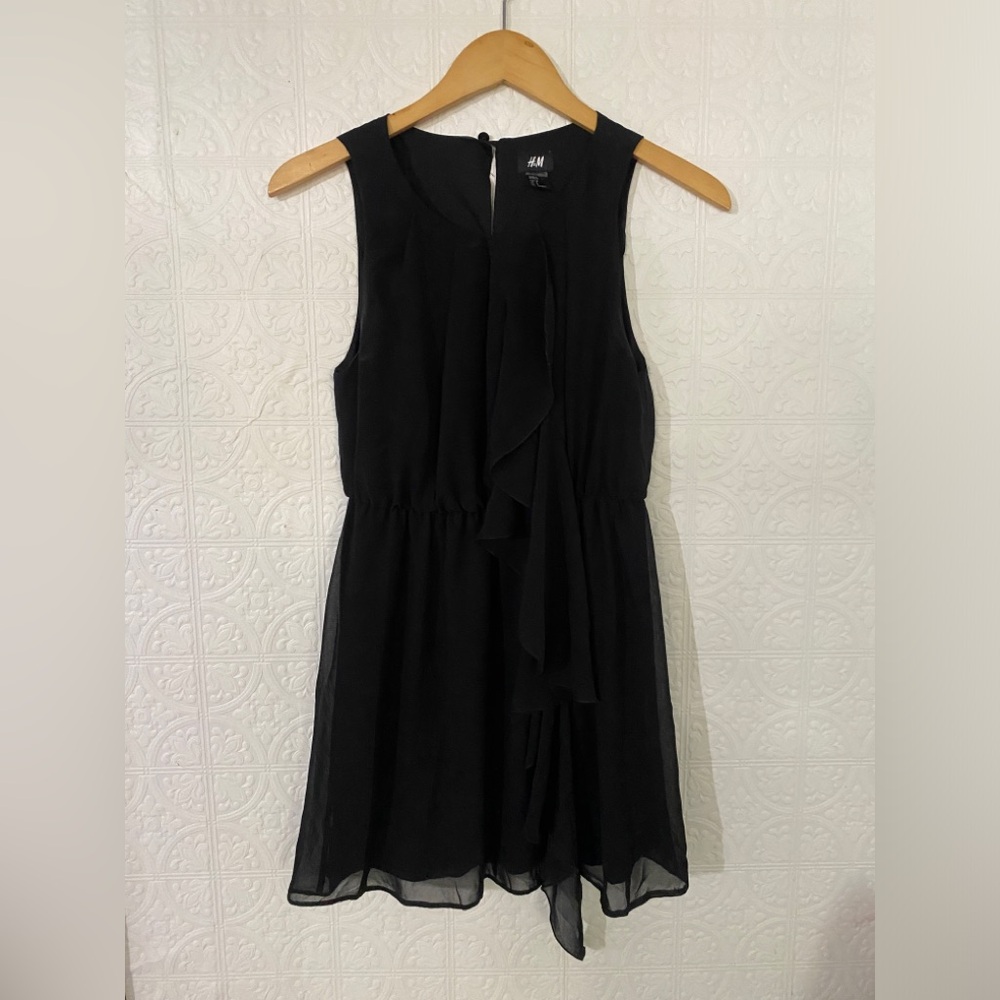 H&M | Black midi dress with ruffle | size 8